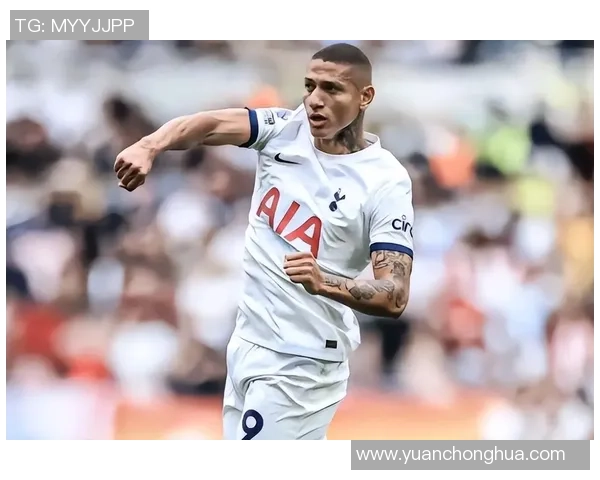 时尚与足球并行最具魅力的足球明星是谁他如何诠释潮流与运动的完美结合