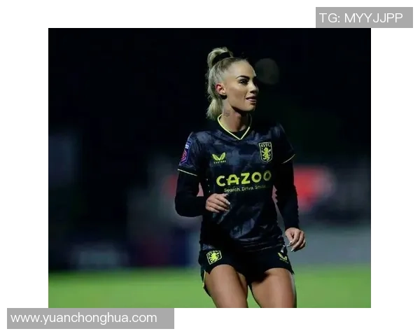 足球球星穿套袜成为新潮流 引领时尚与运动的完美融合